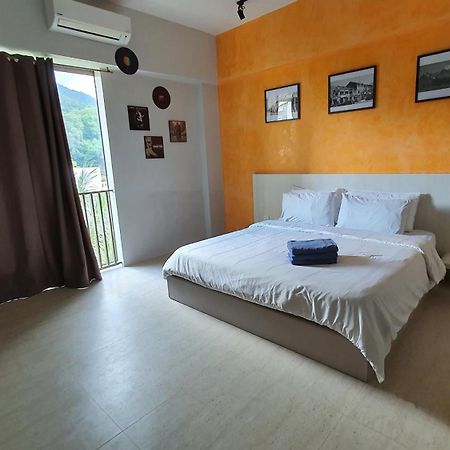 By The Sea Beach Luxury Resort - Batu Ferringhi Kültér fotó