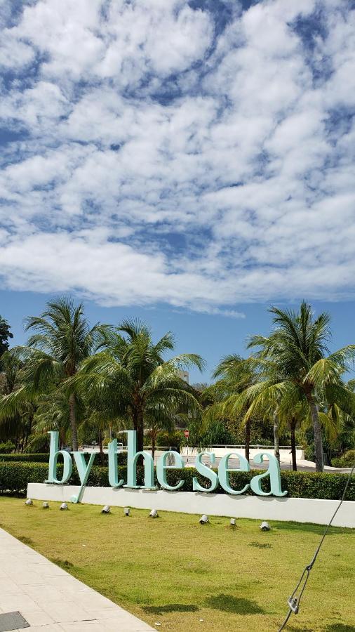 By The Sea Beach Luxury Resort - Batu Ferringhi Kültér fotó