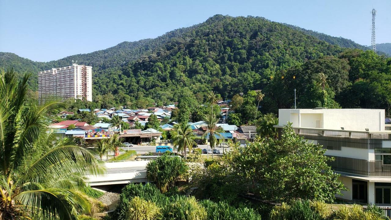 By The Sea Beach Luxury Resort - Batu Ferringhi Kültér fotó